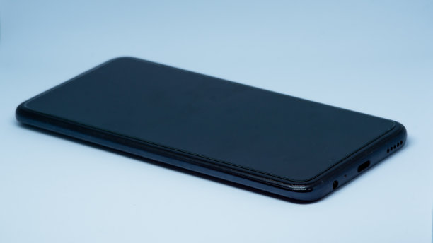 背面智能手机为白色背景图片下载