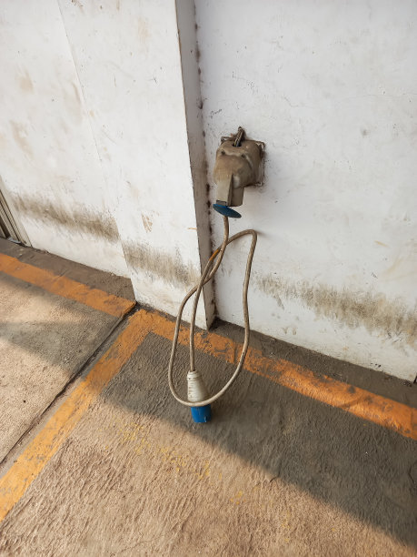 发电机加长电缆。图片下载