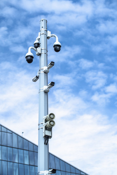 街杆上的监控摄像头图片下载