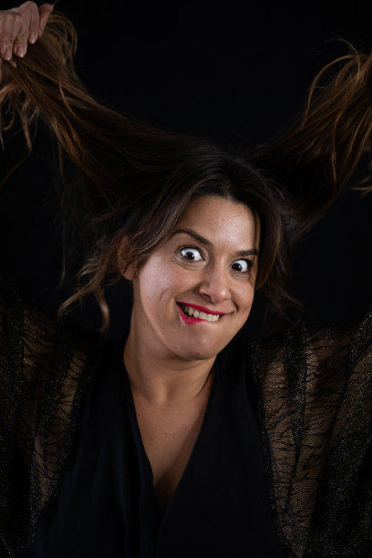 一个美丽的阿根廷女人的肖像图片下载