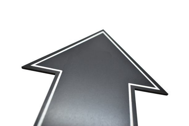 黑色箭头直接隔离在白色背景图片下载