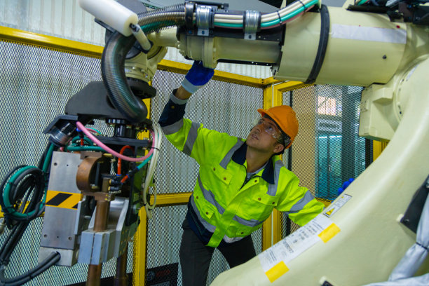 机器人工程师发明了可以取代人类的未来机器人。图片下载