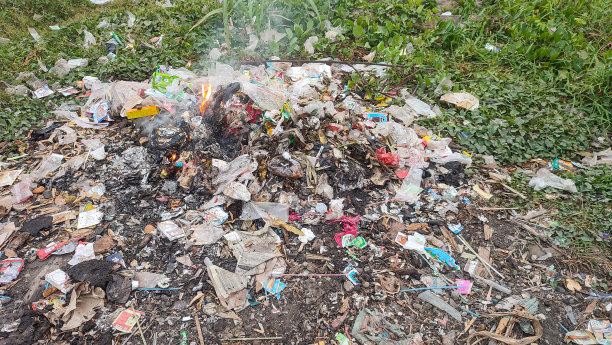 焚烧垃圾图片下载