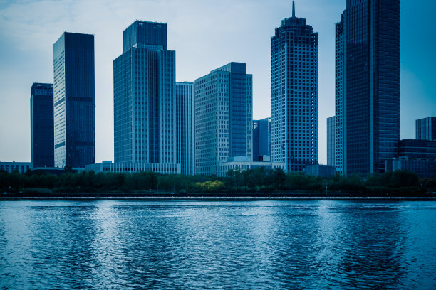 中国的现代城市滨水区图片下载