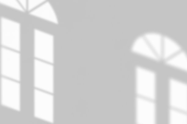 窗口阴影下降在白色的墙壁背景图片下载