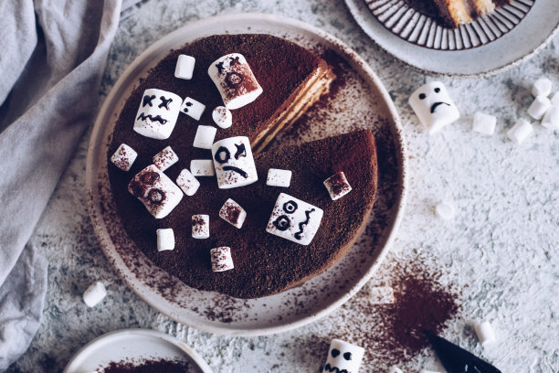 万圣节自制巧克力蛋糕图片下载