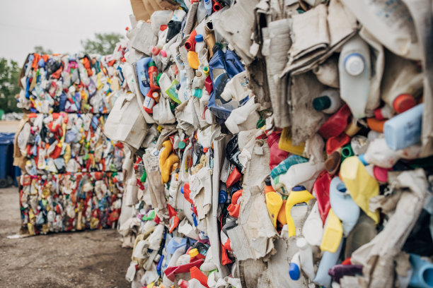 设有塑胶垃圾回收中心，随时可供回收图片下载
