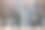 铜背景上不同尺寸的弹簧。图片下载