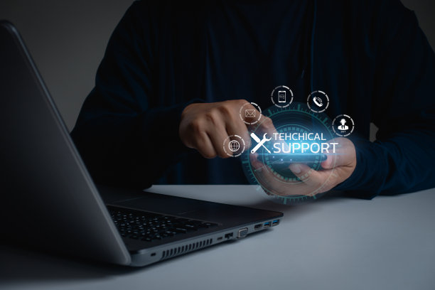 技术支持中心客户服务互联网业务技术理念。服务支持客户帮助呼叫中心，自动化，软件，流程技术。使用智能手机的人的手。图片下载