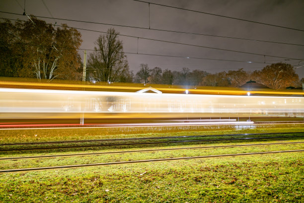 斯图加特的轻轨电车图片下载