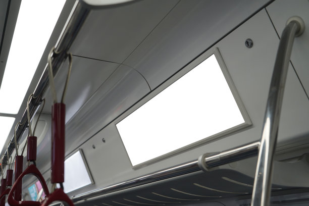 地铁风景和广告模型图片下载