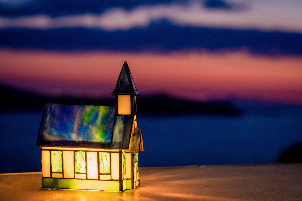 圣诞彩灯玩具屋图片下载