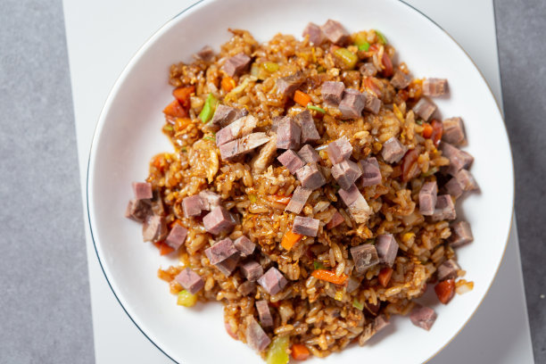 火腿蔬菜炒饭图片下载
