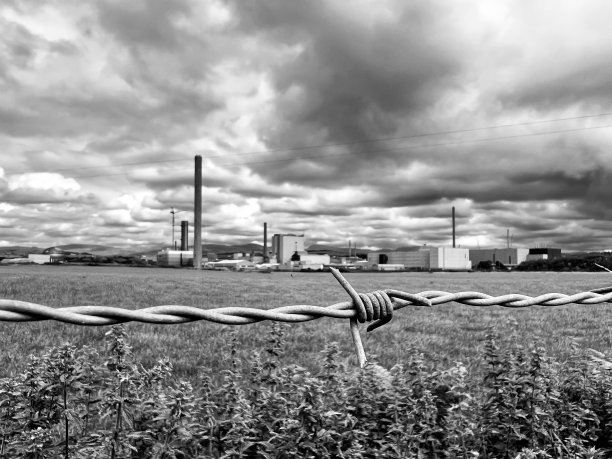 坎布里亚郡的塞拉菲尔德核电站图片下载