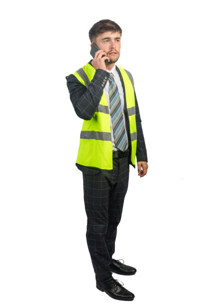 西装革履的男人图片下载