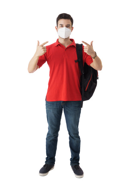 戴面具的年轻人指着自己图片下载