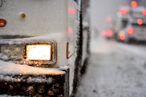 城市冬季背景文案空间平面设计图片下载