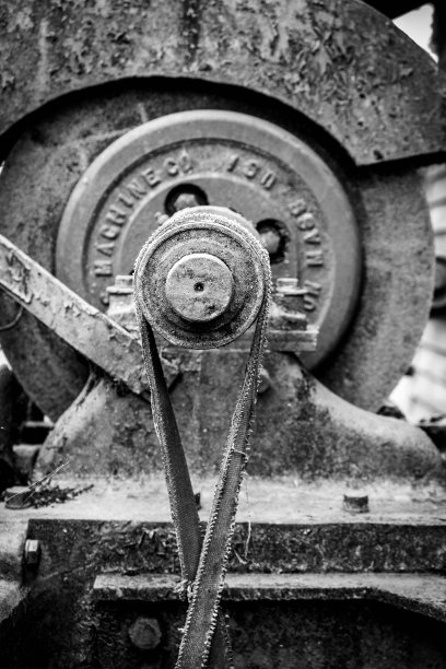 旧皮带和滑轮腐蚀图片下载