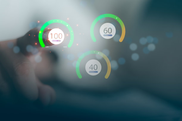 商家在项目完成的屏幕上给予触摸100%。概念性的照片成功的工作。图片下载