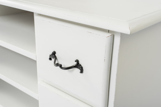 经典风格的木制床头柜带抽屉，家具配件元素图片下载