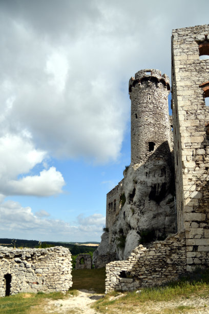 Ogrodzieniec -城堡遗址图片下载