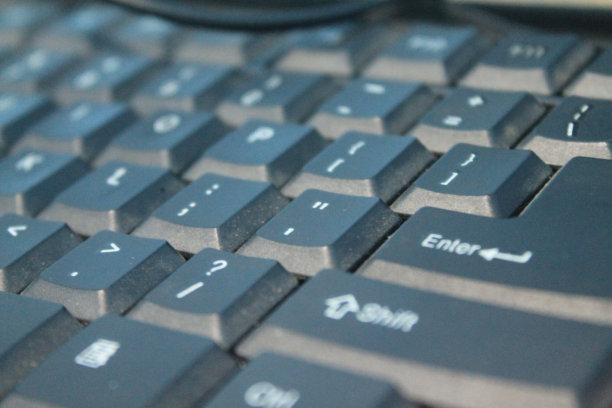 黑色的键盘图片下载