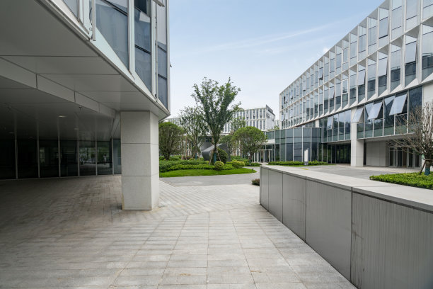 中国重庆科技园的空置楼层和现代化办公楼图片下载