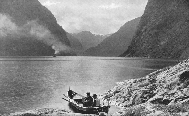 挪威峡湾的Naeroyfjord图片下载