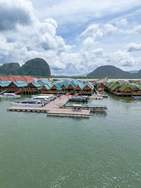 泰国普吉岛Panyee岛的无人机拍摄的照片图片下载