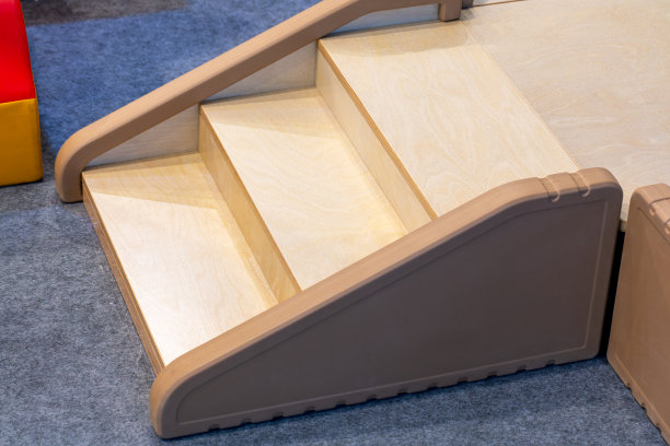 木楼梯图片下载