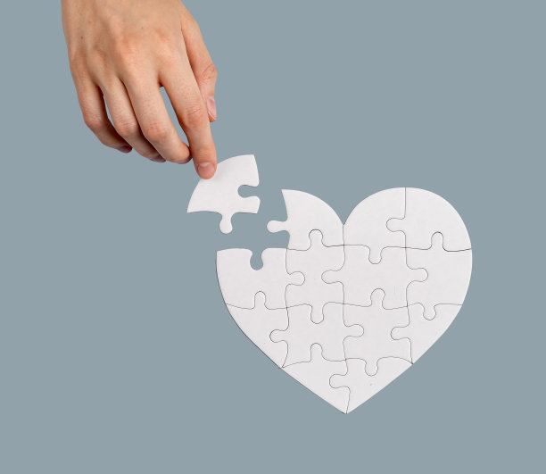 帮助缺少拼图的人解决问题，找到解决方案图片下载