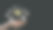 技能、知识和能力。男子手持图标的技能与黑色背景。思维、创造力、管理、数字技能。教育的概念。副本的空间。图片下载