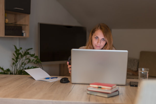 居家办公图片下载