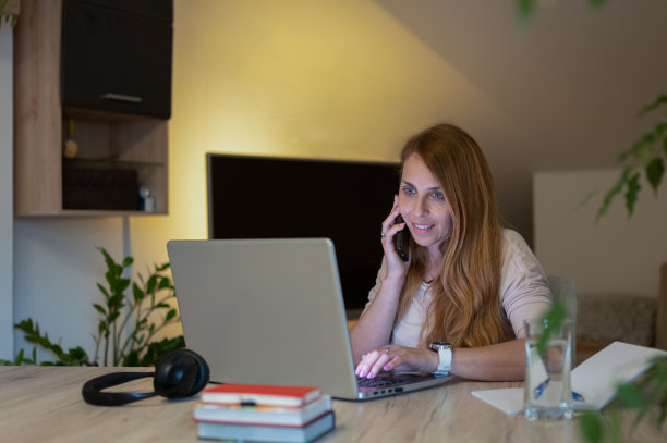 居家办公图片下载