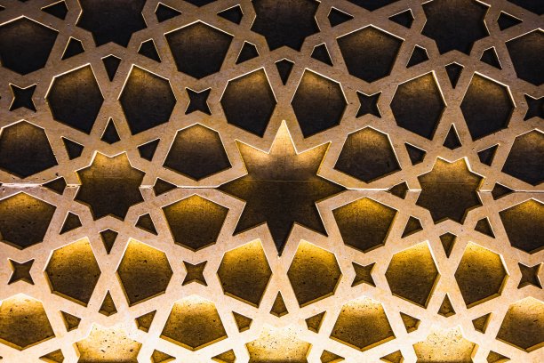 色彩丰富的复古表面，古老的东方图案。背景是具有装饰价值的纹理。用于覆盖或纹理设计图片下载