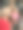 两个成年女人在户外酒吧图片下载