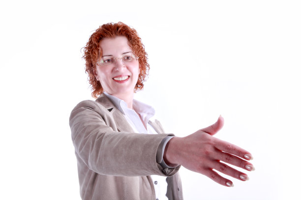 卷曲的红头发白色的商人肖像在白色的背景图片下载