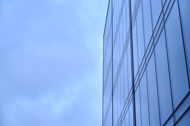 办公楼外立面部分玻璃图片下载