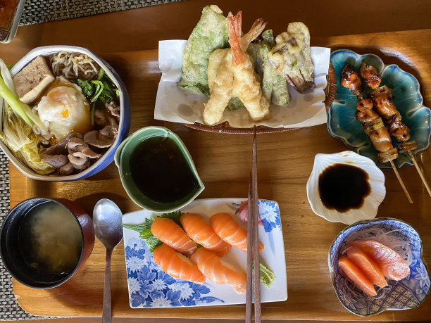 日式套餐。图片下载