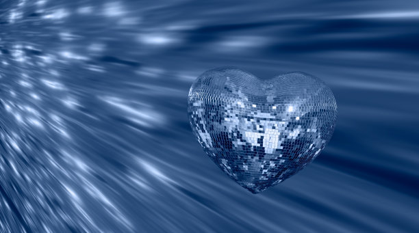 心形迪斯科球的爱的象征图片下载