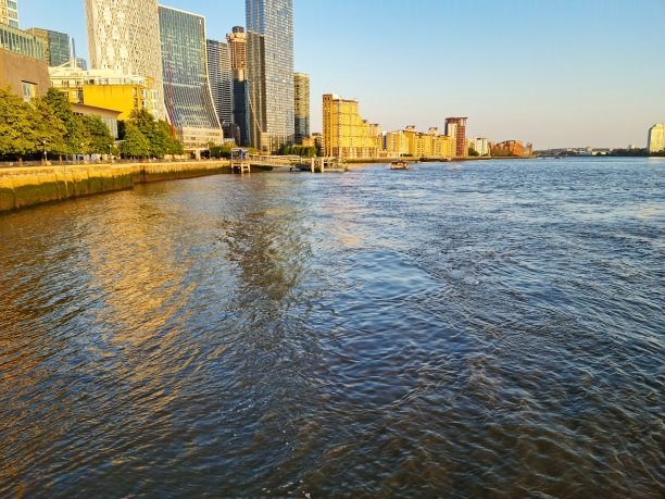 金丝雀码头，英国伦敦市中心，英国。图片下载