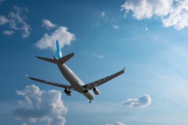 下飞机图片下载