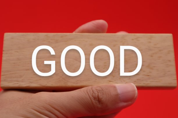 一个人的积木被写为GOOD图片下载