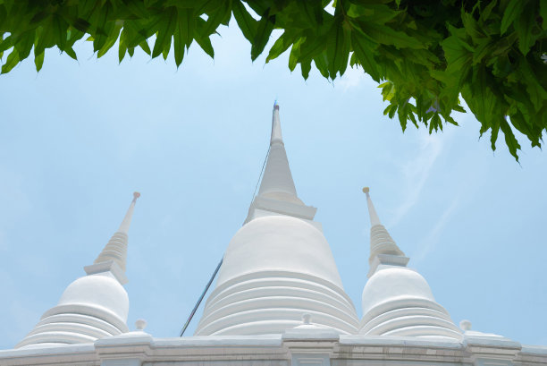 亚洲建筑风格与水彩画照片效果。图片下载