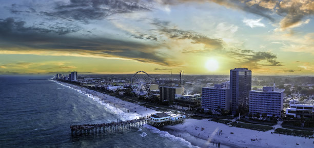 默特尔海滩木板路日落图片下载