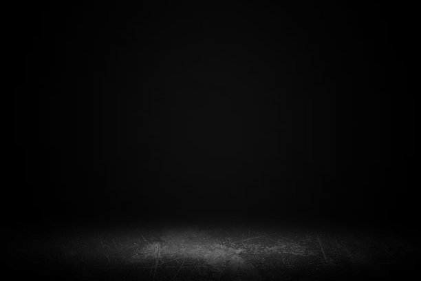 产品展示与聚光灯。黑色工作室房间背景。用作产品展示的蒙太奇图片下载