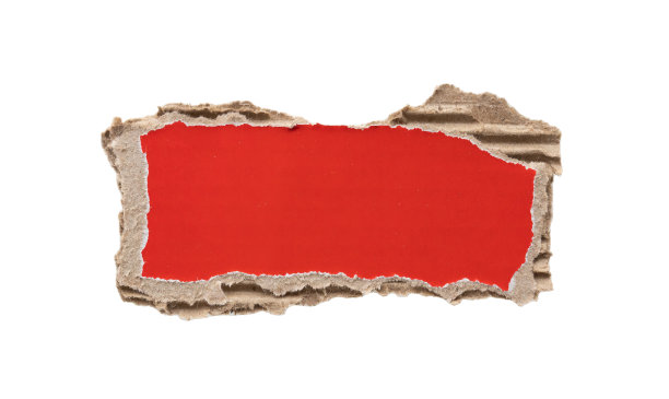 一张红色的硬纸板撕成白色的背景图片下载