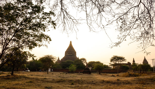 缅甸蒲甘的佛教寺庙图片下载