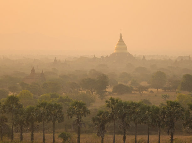 缅甸蒲甘的古老佛教寺庙图片下载