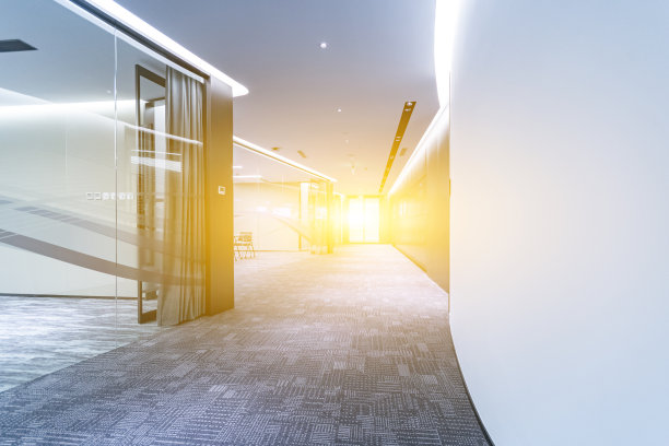 现代建筑里空荡荡的走廊图片下载
